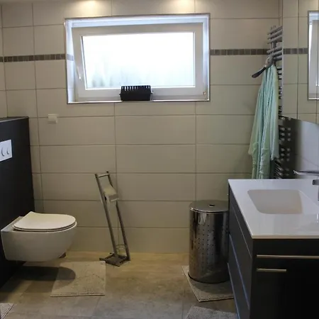 Neu! Nickel Lägenhet Weilburg