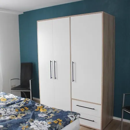 Neu! Nickel Lägenhet